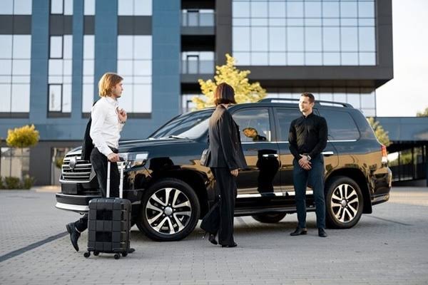 Chauffeur Service in Pakistan | Executive Car with Driver – ATC
